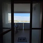 Aprilia Breeze, Piscina E Magnifica Vista Sul Porto Apartman *